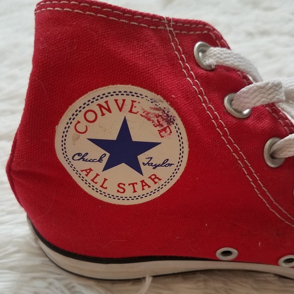 Red Converse - Picture 3 of 7